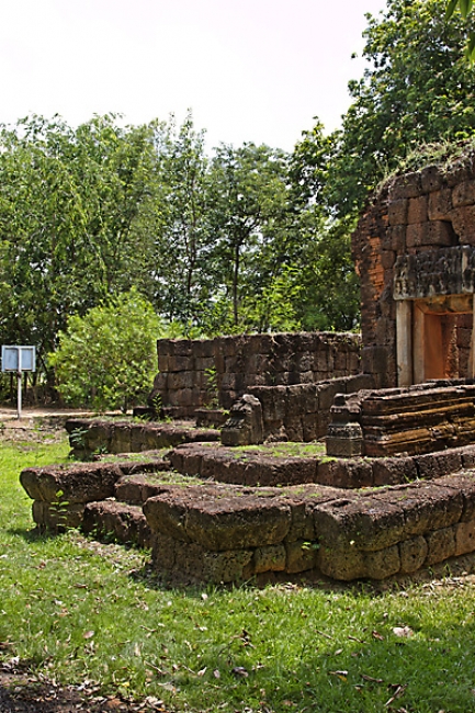 47-Prasat Prang Ku Somboon-016